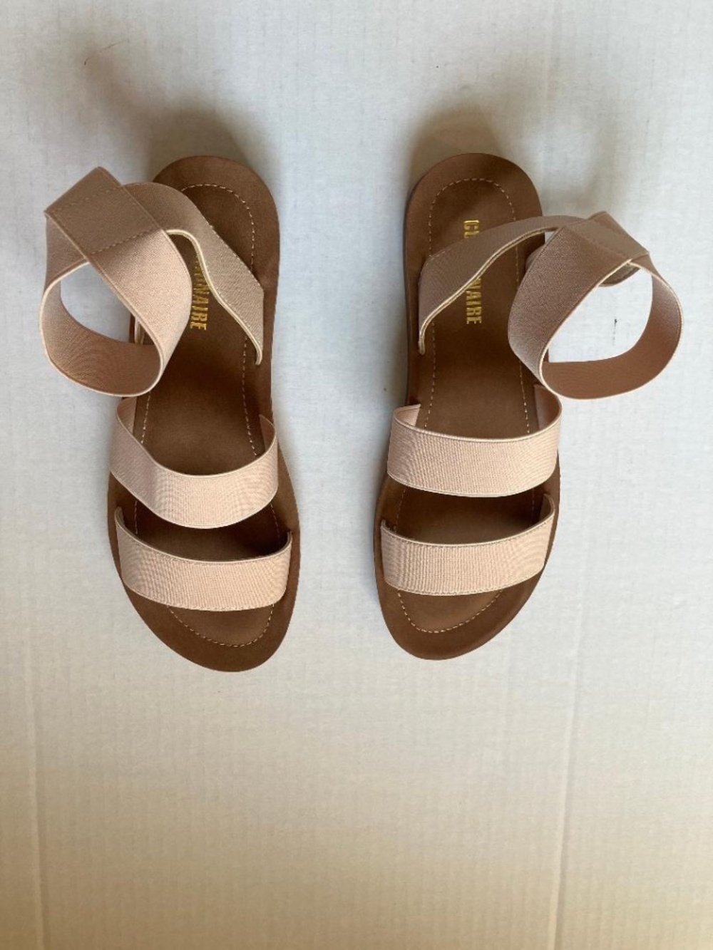 CUSHIONAIRE Womens Indego Strappy Flat Sandals Size 8 Taupe